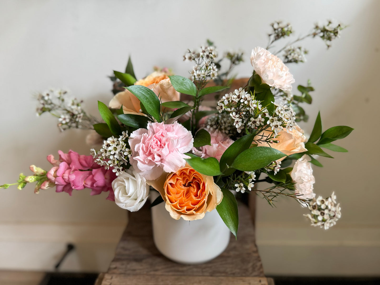 Summer Ceramic Pot Table Arrangement